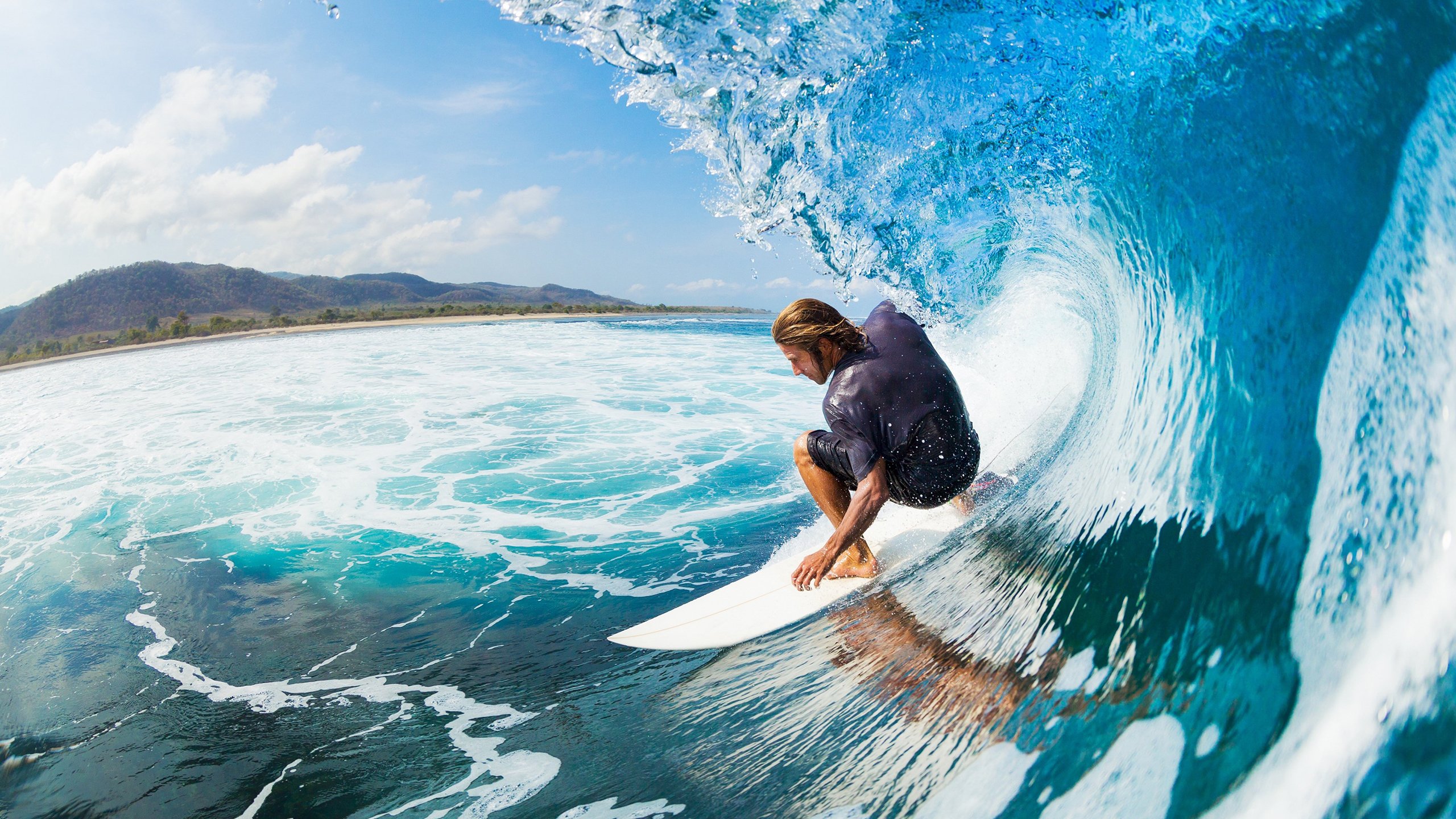 东契奇末节接管比赛，勇士单节拉开黄蜂，巨星时刻与团队风暴的胜利哲学